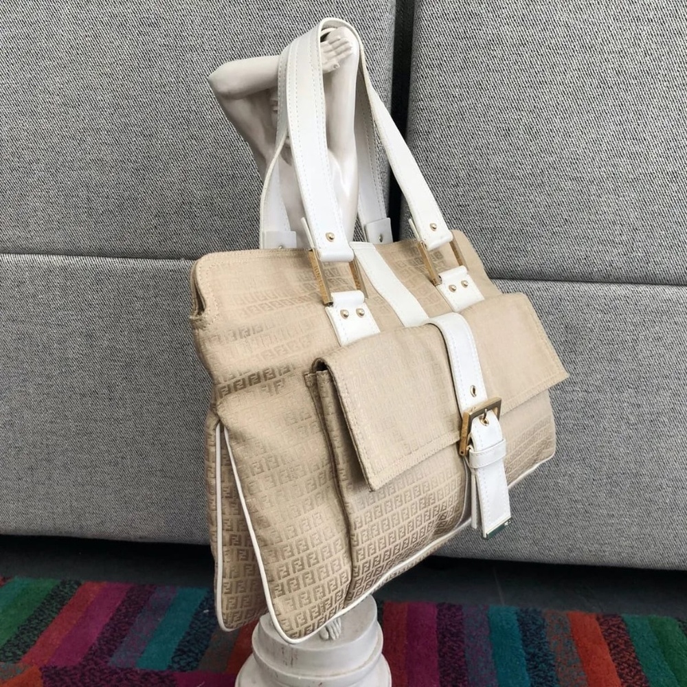 Authentic FENDI zucca canvas shoulder Tote Bag Beige/ Cream - Picture 3 of 16